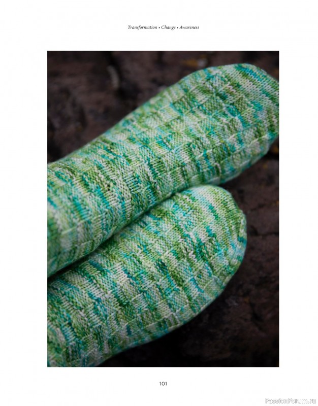 Вязаные проекты в книге &laquo;Soothing Stitches&raquo;.