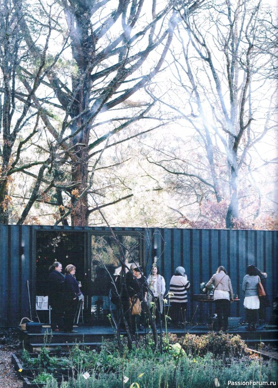 Вязаные проекты в журнале &laquo;Laine Magazine №1 2016 Autumn/Winter&raquo;.