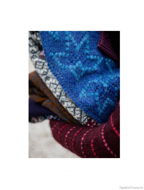 Вязаные проекты в книге &laquo;Traditions Revisited&raquo;.