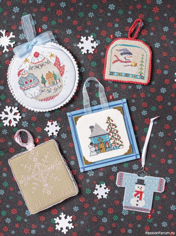 Коллекция вышивки в журнале «Just CrossStitch - Christmas Ornaments 2022»