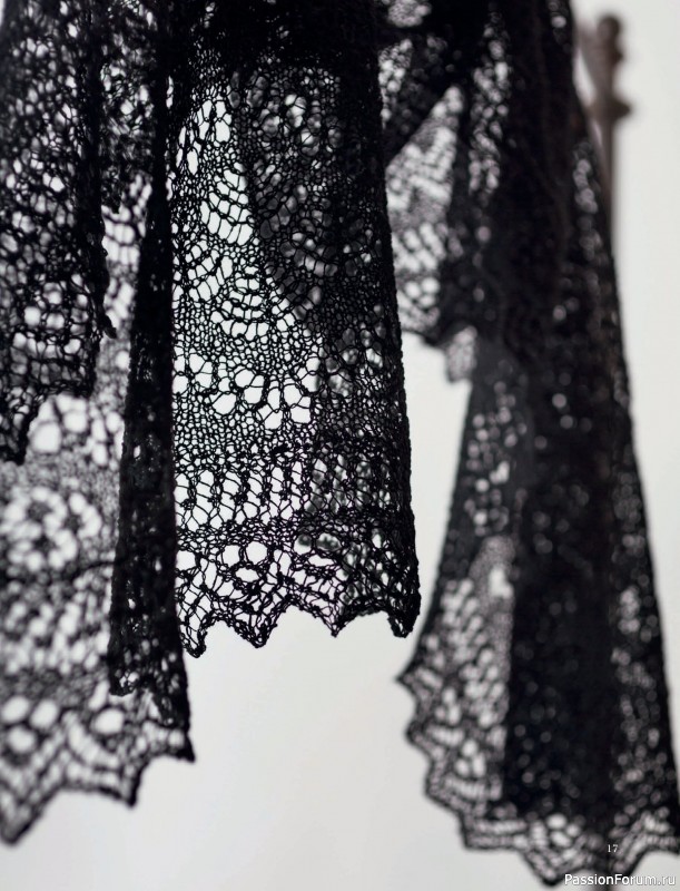 Вязаные проекты в книге &laquo;Шетландское кружево&raquo;.