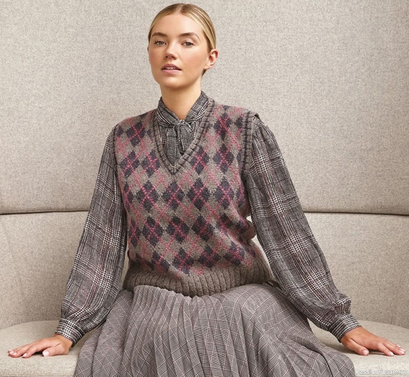 Коллекция вязаной одежды в журнале "Fall. Kim Hargreaves №14 2021"