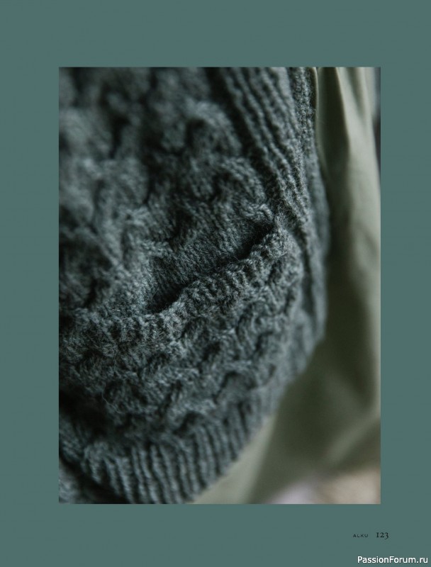Вязаные проекты в книге «Contrasts Textured Knitting»