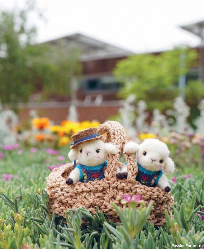 Вязаные проекты в книге &laquo;Шарнирные игрушки на спицах&raquo;.