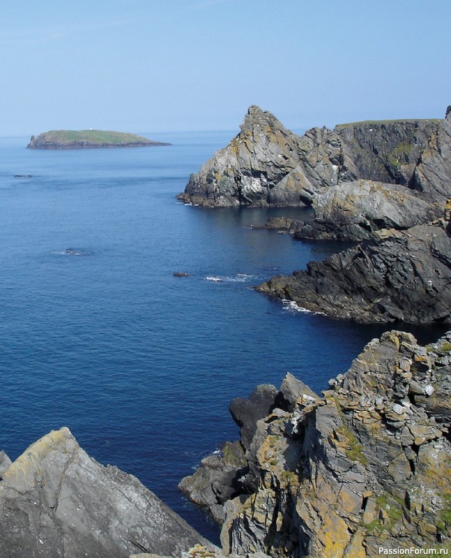 Вязаные модели в книге «Colours of Shetland»