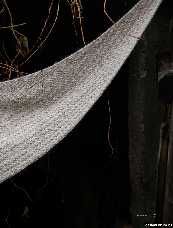Вязаные проекты в книге «Contrasts Textured Knitting»