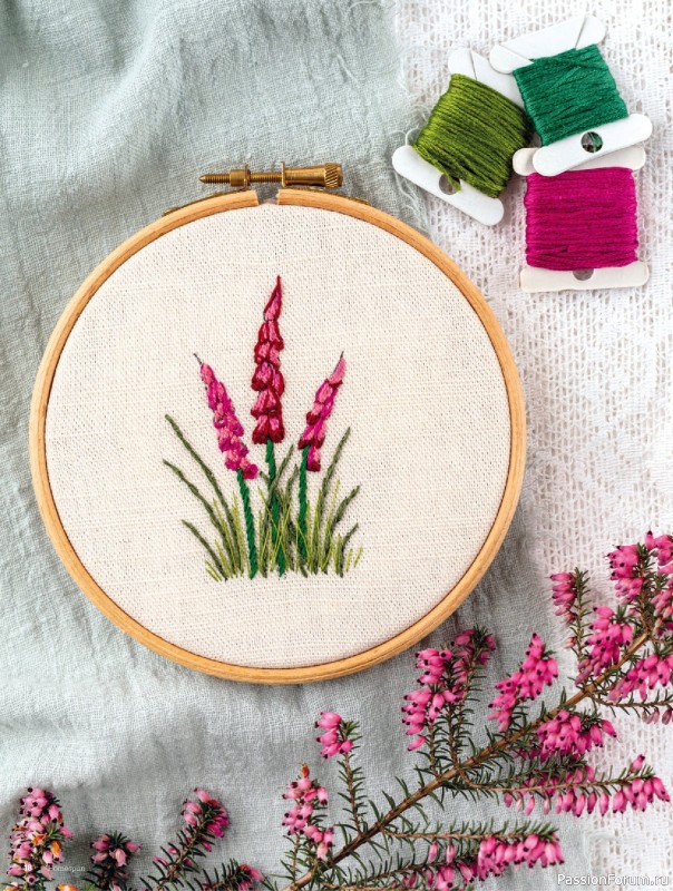 Коллекция проектов для рукодельниц в журнале «Australian Homespun №228 2025»