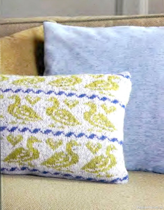 Вязаные проекты в книге «More Easy Fairisle Knits».