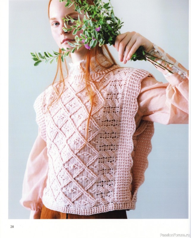 Вязаные проекты в книге &laquo;Elegant Crochet Vests for Adults - 2024&raquo;.