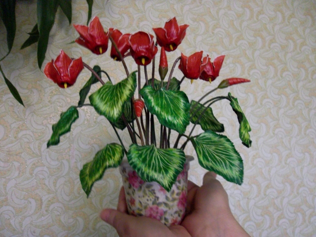 Моя лепнинка из холодного фарфора (самоварного:))