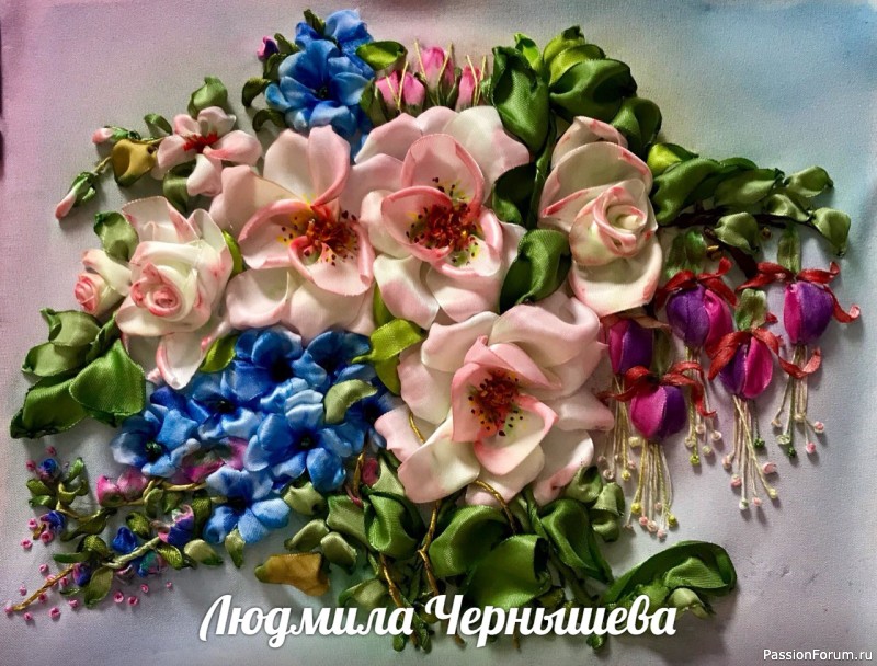 "Шиповник и фуксии". Первая работа моя и далее - работы моих учениц