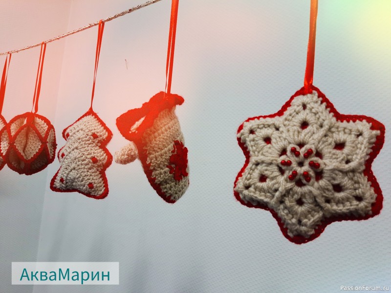 Новогодняя гирлянда крючком