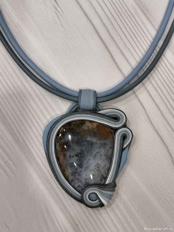 Кулон с Моховым Агатом