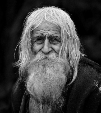 *** А тот, кто не верит в Деда Мороза, может поверить в деда Добри. Это означает поверить в добро. *** А тот, кто не верит в Деда Мороза, может поверить в деда Добри. Это означает поверить в добро.