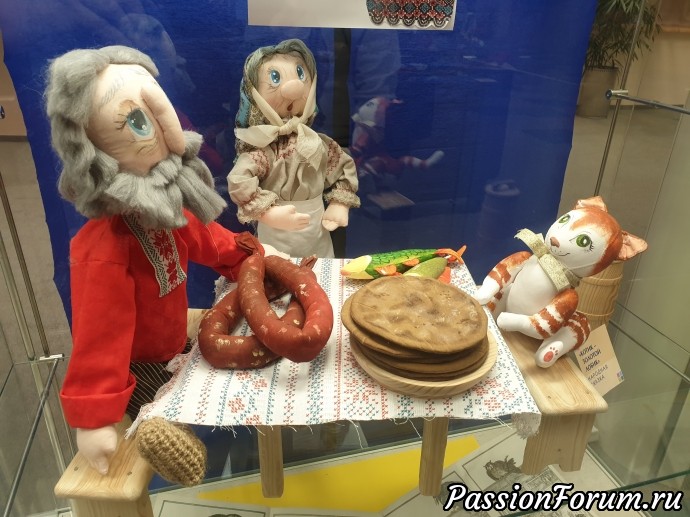 Минск - поездка октября - Выставка кукол в библиотеке ( часть 2)