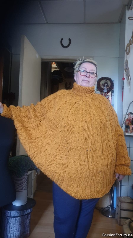 Горчичное пончо