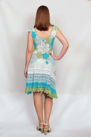 Вязаное летнее платье "Цветущая яблоня"