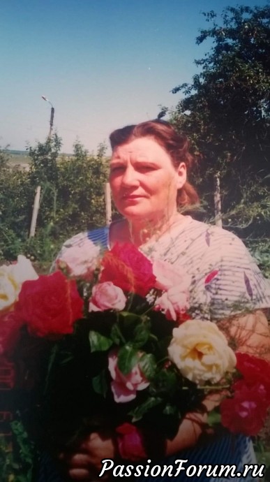 >
Т.Муся. Она после
инсульта уже много
лет лежит прикованная
к постели. >
Т.Муся. Она после
инсульта уже много
лет лежит прикованная
к постели.