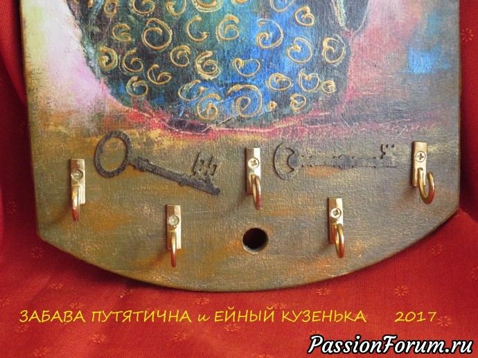 РИСУНОК НА РУБАШЕЧКЕ ОБВЕЛА КОНТУРОМ РИСУНОК НА РУБАШЕЧКЕ ОБВЕЛА КОНТУРОМ