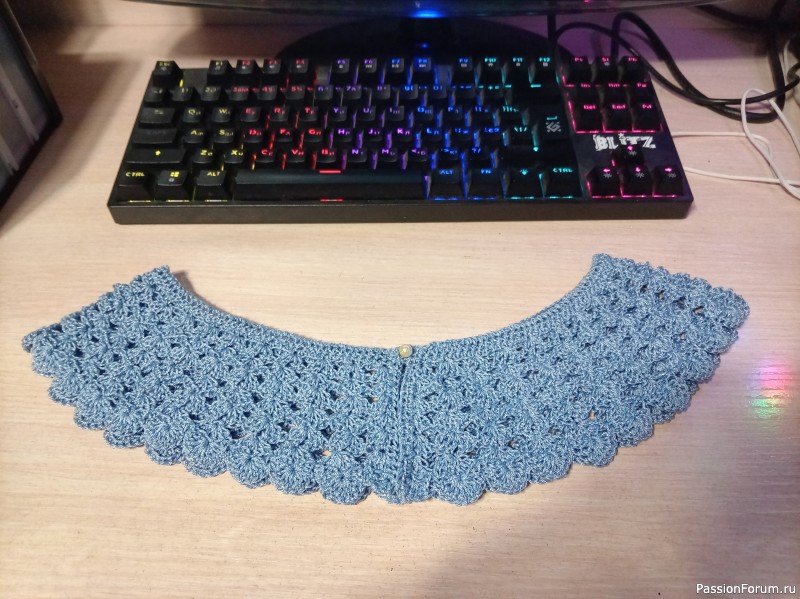 Воротничок крючком. Прост в исполнении, великолепен на вид