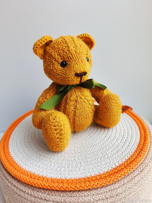 Мишутка связанный спицами