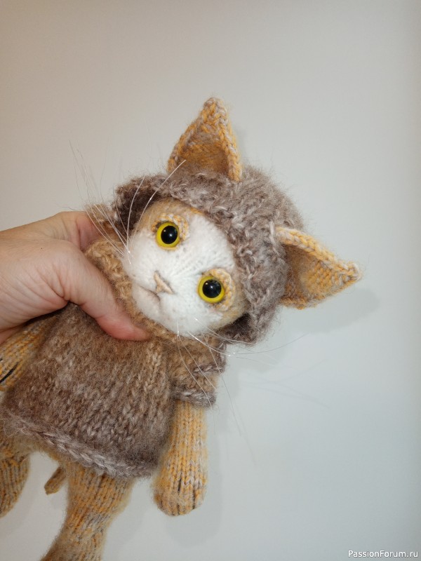 Вязаный котик