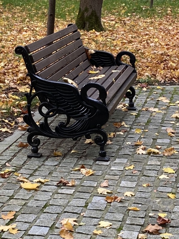 А мы ищем семь москвичек в кокошниках))