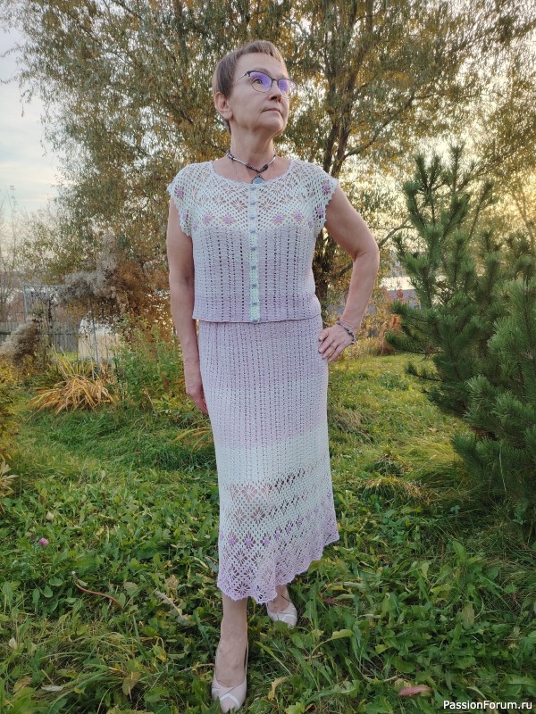 Легкая летняя двойка.