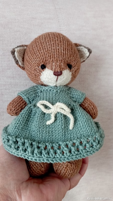 Лисенок спицами. Житель Шишкиного леса