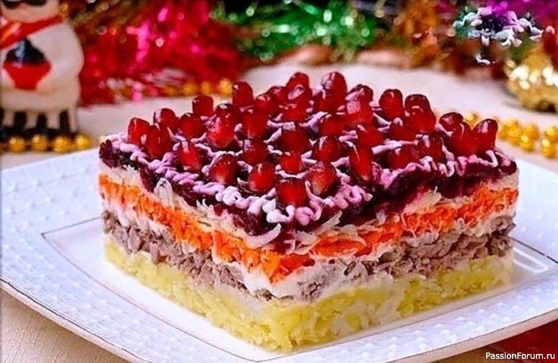 Салат &laquo;Новогодний сытный&raquo;.