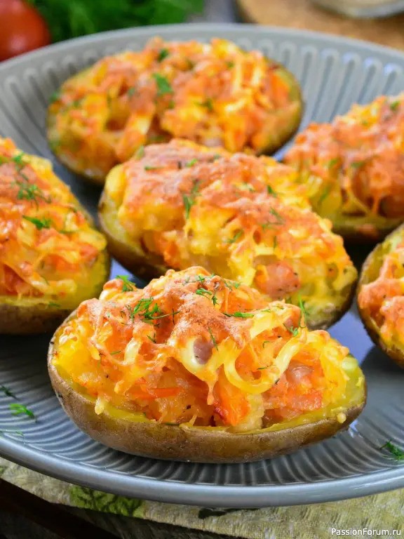 Фаршированный картофель в духовке
