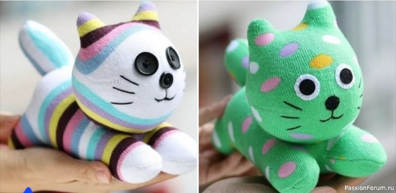 Игривые котики из носков