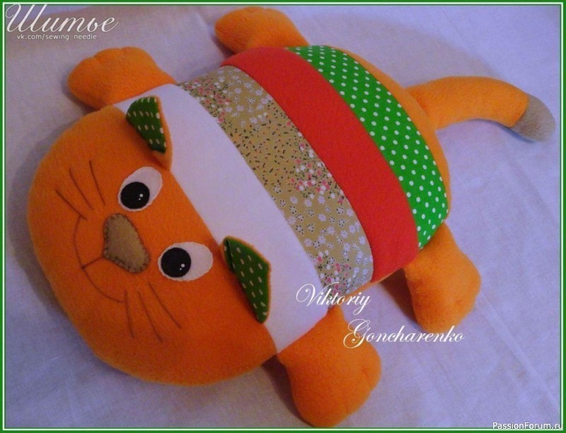 Котик-подушка + выкройка Котик-подушка + выкройка