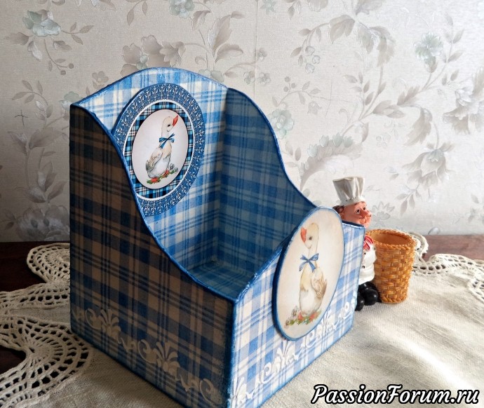 >
Короб делала сама из
переплетного картона. >
Короб делала сама из
переплетного картона.