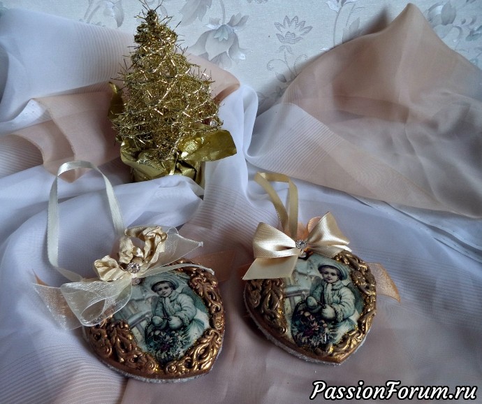 Сердечки из пластика, купленные в Фикс Прайсе. Сердечки из пластика, купленные в Фикс Прайсе.