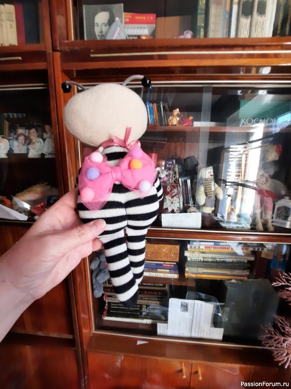 мои работы:пчелка