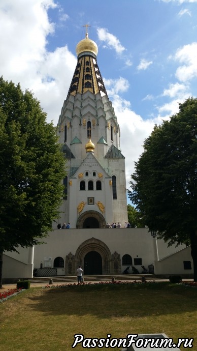 Памятник солдатам в Лейпциге