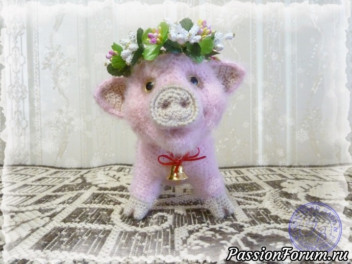 Свинка Маняша, вязала по платному МК - Поросятки с сайта https://knitting-life.ru Вот ссылка где его можно приобрести:
https://knitting-life.ru/forum/clients/purchases/37619-поросятки/ Свинка Маняша, вязала по платному МК - Поросятки с сайта https://knitting-life.ru Вот ссылка где его можно приобрести:
https://knitting-life.ru/forum/clients/purchases/37619-поросятки/