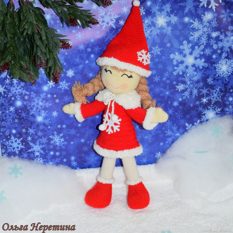 Новогодняя кукла крючком