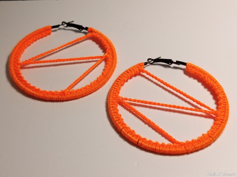 Серьги-кольца крючком