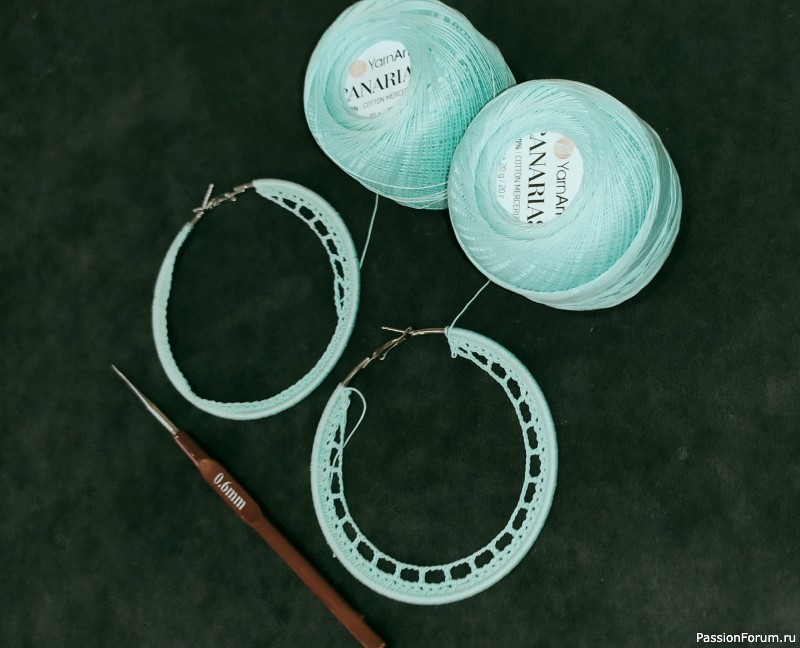 Серьги-кольца крючком