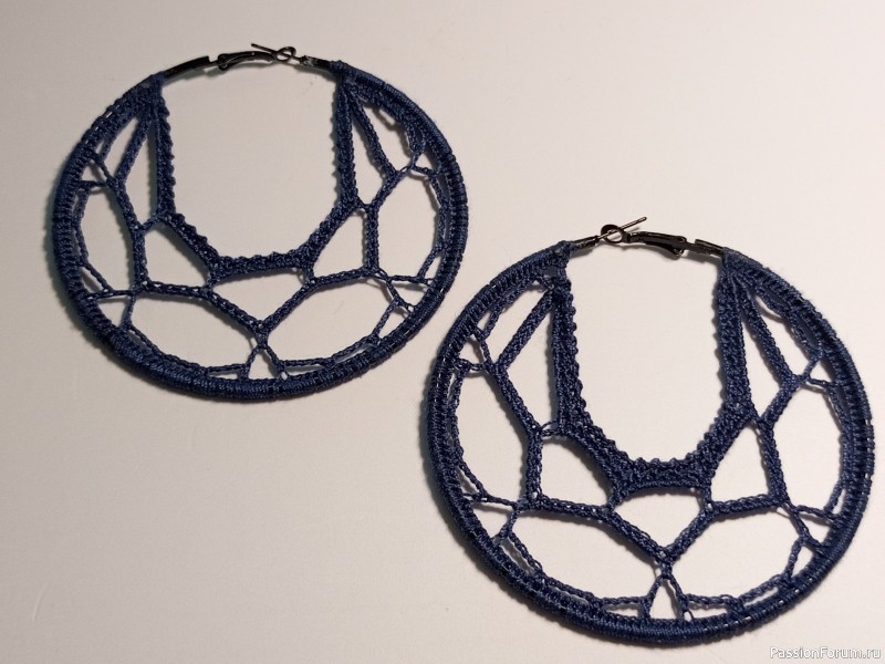 Серьги-кольца крючком
