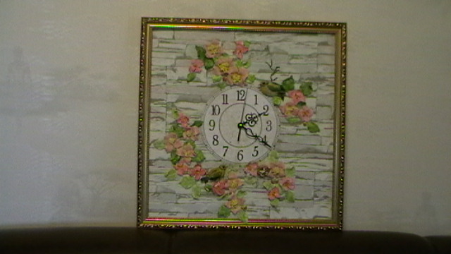 Часы "Весна в саду"