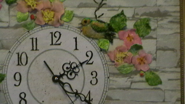 Часы "Весна в саду"