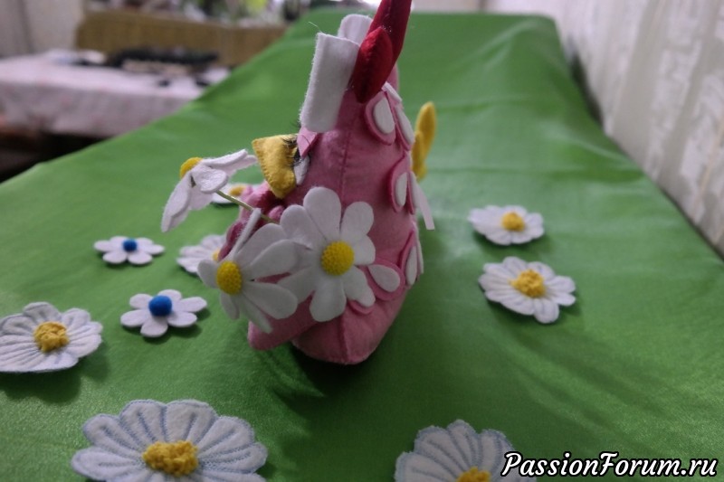 Красавишна с ромашками