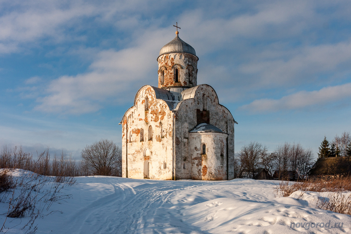 церковь Николы на Липне под Великим Новгородом.