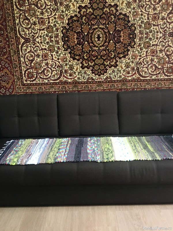 Ткачество половичков на настольном ткацком станке.