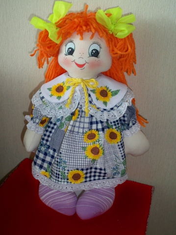 Текстильная кукла ВЕСЕЛУШКА.