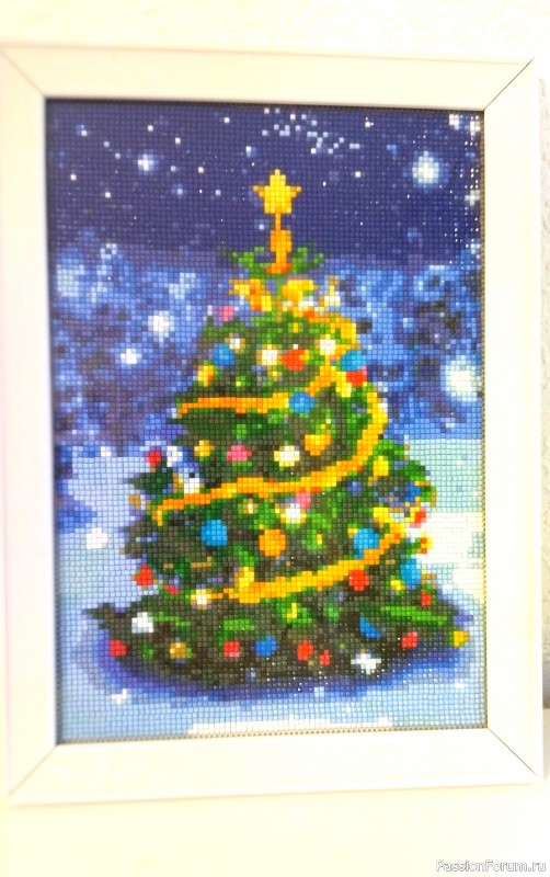 Новогодняя ёлка( алмазная мозаика)
