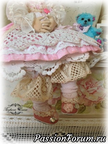 Миланочка, коллекционная текстильная куколка.